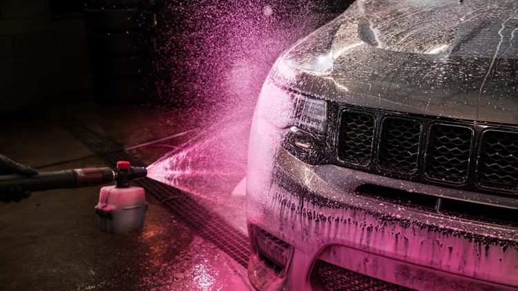 How-Long-To-Wait-For-Car-Wash-After-Windshield-Replacement